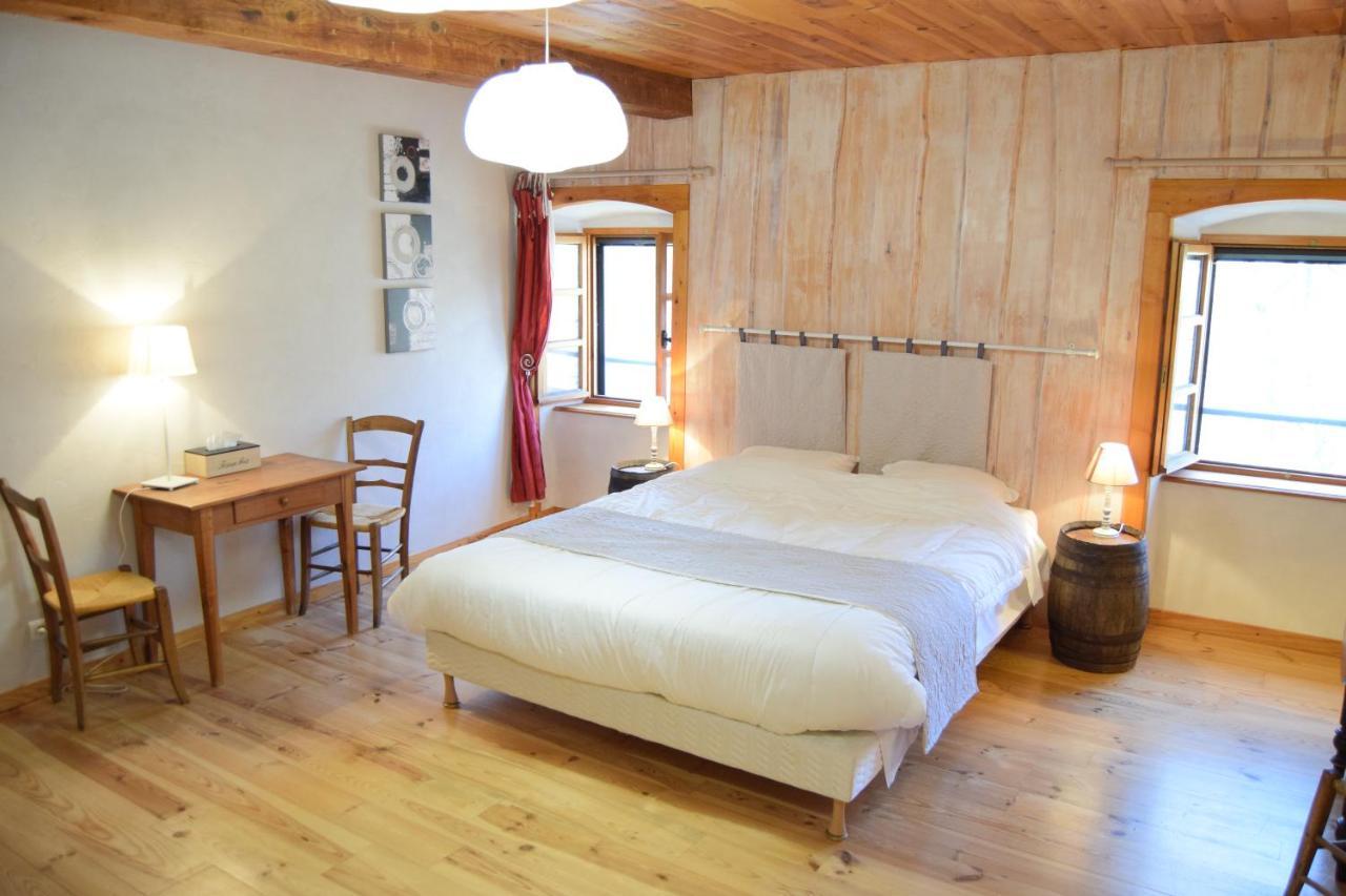 Le Moulin Du Bateau - Maison D'Hotes Leotoing 外观 照片